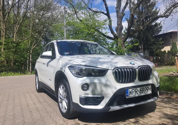 BMW X1 cena 72900 przebieg: 181876, rok produkcji 2017 z Pruszków małe 326